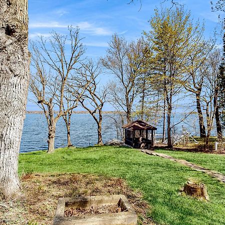 Antique Lake Front Getaway- The Lake House Villa Ripon Buitenkant foto