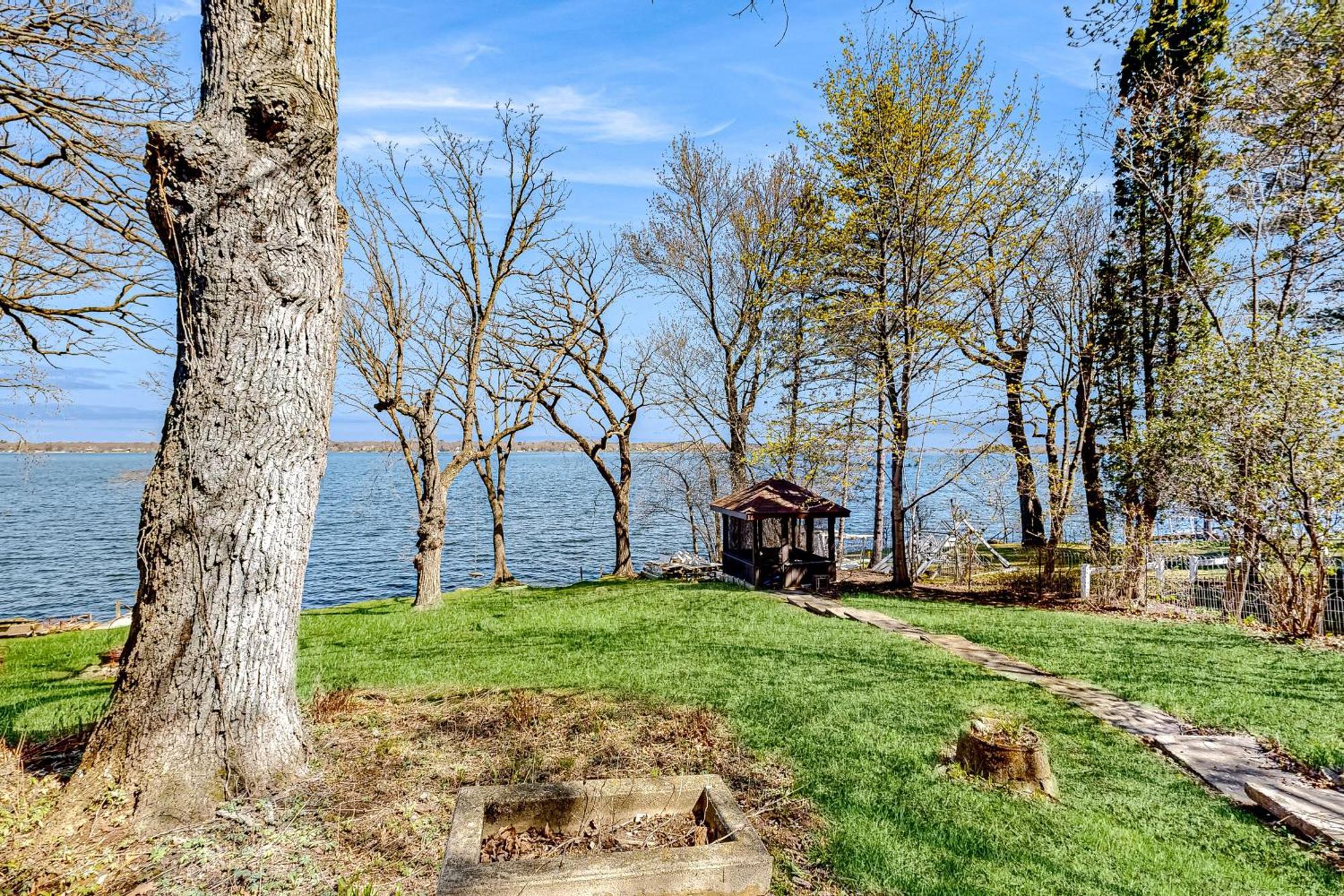 Antique Lake Front Getaway- The Lake House Villa Ripon Buitenkant foto